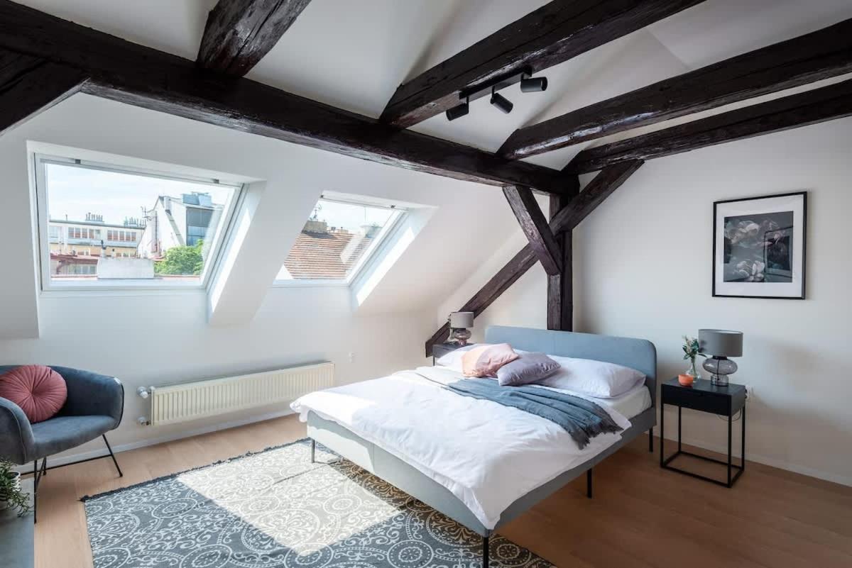 Zen & Stylish Attic Lägenhet Prag